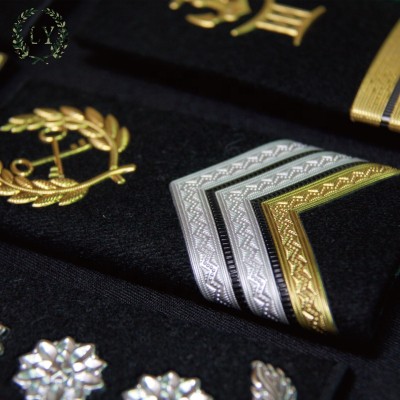 Factory wholesale all kinds of military army uniform epaulettes