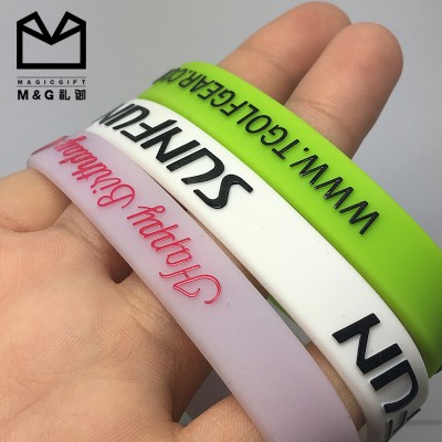 Wholesale holiday embossed silicone bracelet/wristband